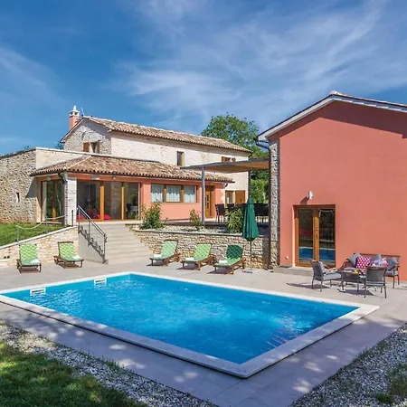 In Sv,petar U Sumi With Jacuzzi 度假居