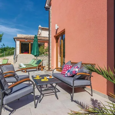 In Sv,petar U Sumi With Jacuzzi Holiday home Pamici
