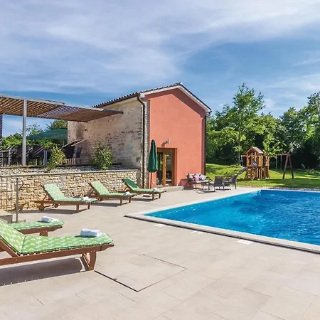 Holiday home In Sv,petar U Sumi With Jacuzzi *