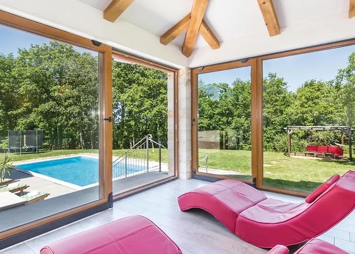 Holiday home In Svpetar U Sumi Pamici