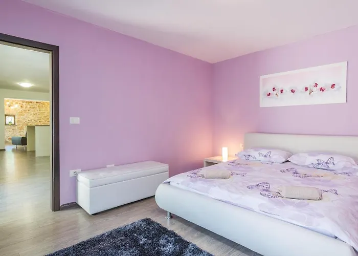 Holiday home In Svpetar U Sumi Pamici