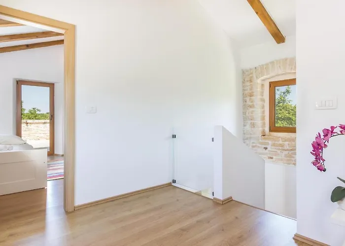 Holiday home In Svpetar U Sumi Pamici