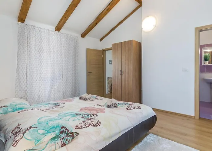 Holiday home In Svpetar U Sumi