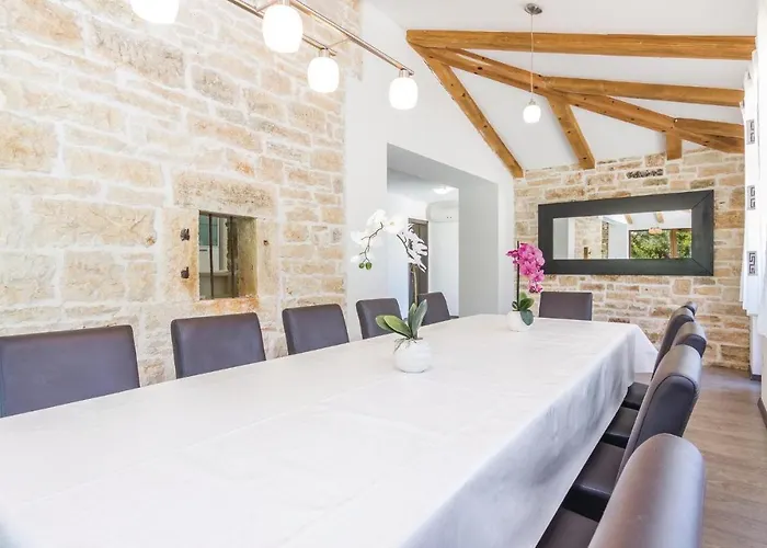 In Svpetar U Sumi Holiday home Pamici